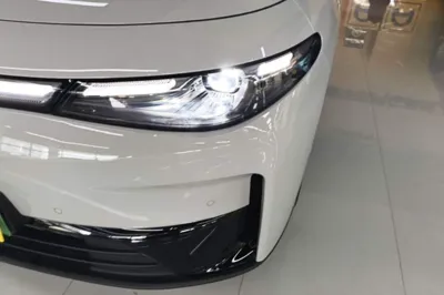Leapmotor C10
