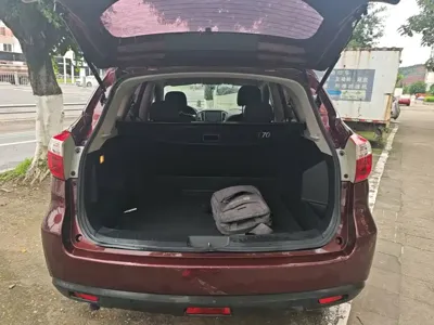 Venucia T70