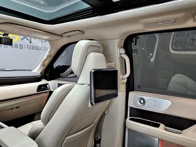 Lincoln Navigator