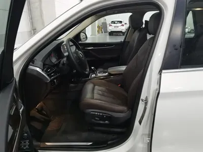 BMW X5 (Import)
