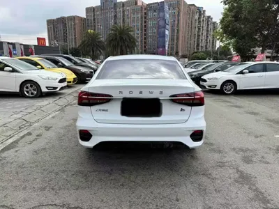 Roewe i5
