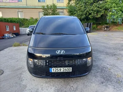 Hyundai Staria