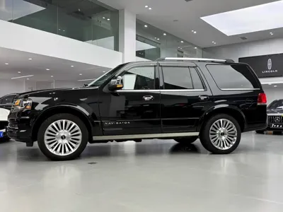Lincoln Navigator