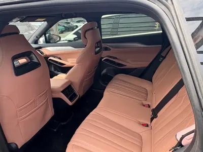 BYD L EV