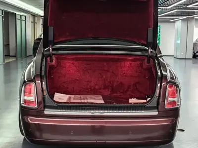 Rolls-Royce Phantom