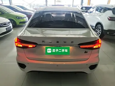 Roewe i5