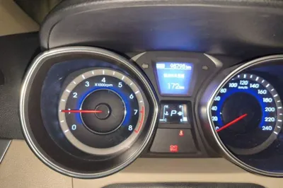 Hyundai Elantra (5th Generation