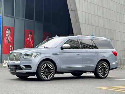 Lincoln Navigator