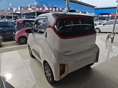 Baojun E200