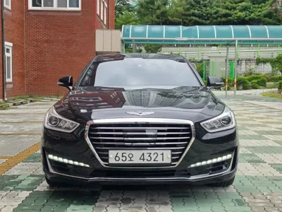 Genesis EQ900
