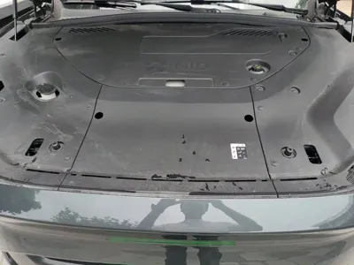 Nio ES8
