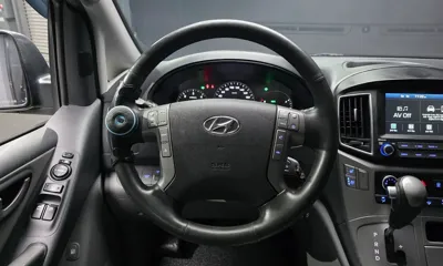 Hyundai Starex