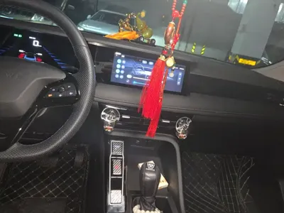 Roewe i5