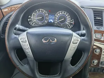 Infiniti QX80