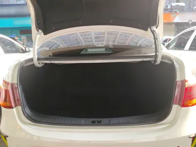 Dongfeng Aeolus E70