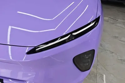 Nio ES8