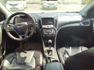 Chery Arrizo 5
