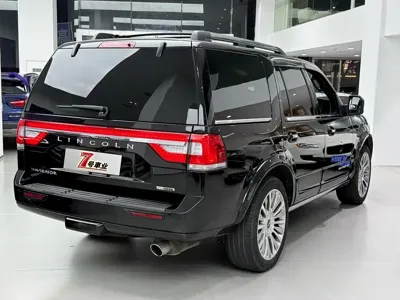 Lincoln Navigator