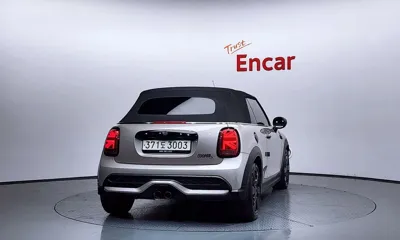 MINI Cooper Convertible
