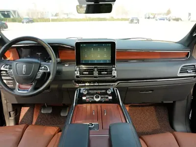 Lincoln Navigator