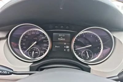 Mercedes-Benz R-Class