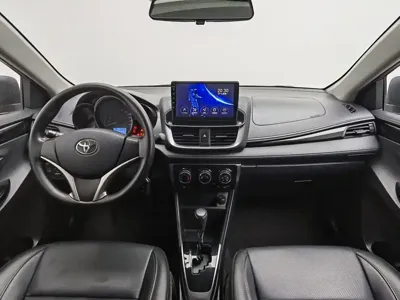 Toyota Yaris L