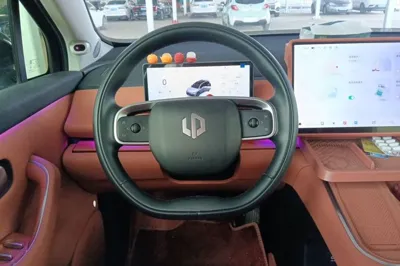 Leapmotor C16
