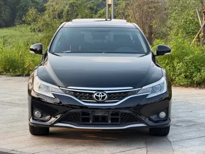 Toyota Reiz