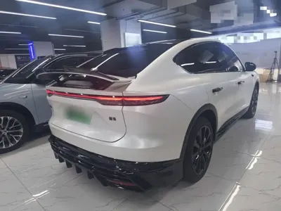 Nio EC7