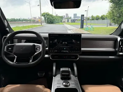 Jetour Traveller