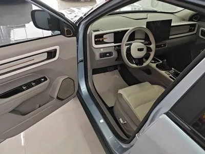 Geely ICON