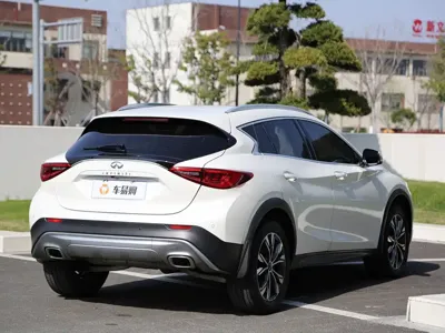 Infiniti QX30