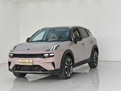 Lynk & Co 06