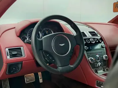 Aston Martin DB9