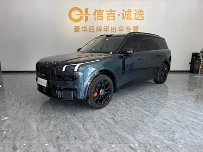 Lynk & Co 领克900