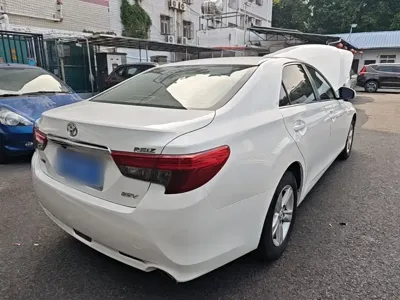 Toyota Reiz