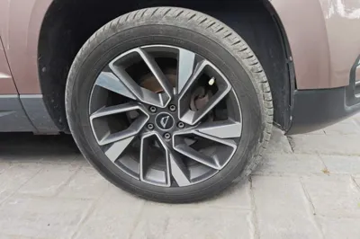 Jetta VS5