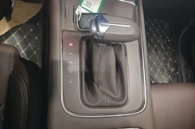 Wuling 730