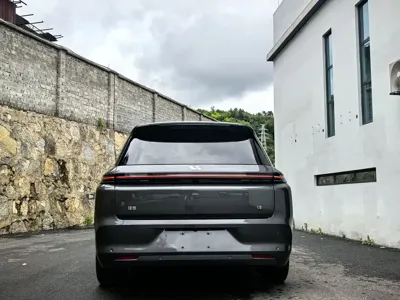 Li Auto Li L8