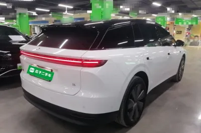 Li Auto Li Auto i6