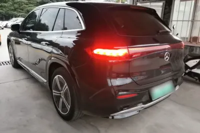 Mercedes-Benz EQS SUV