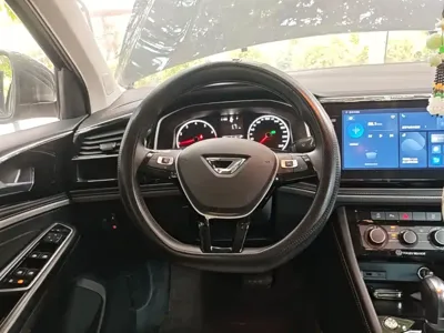 Jetta VS5