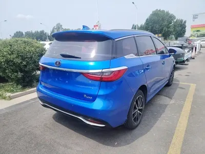 BYD MAX