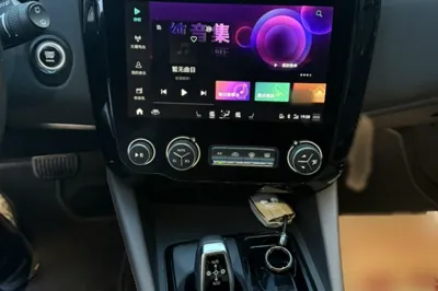 Lynk & Co 02