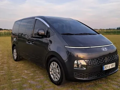 Hyundai Staria
