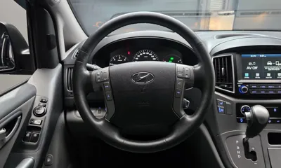 Hyundai Starex