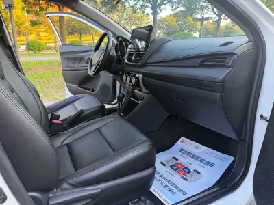 Toyota Yaris L