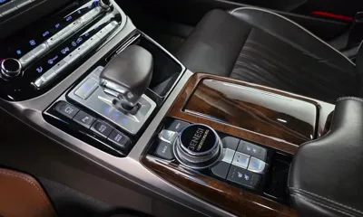 Genesis EQ900