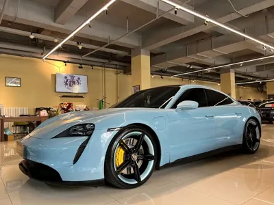 Porsche Taycan