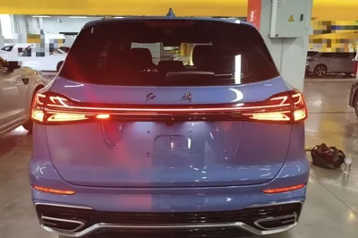 Hongqi HS5